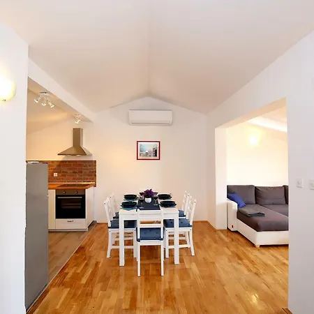 Marta Apartamento