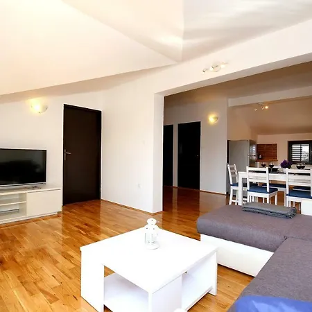 Marta Apartamento *